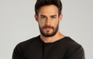 Batuhan Karacakaya'yı sevenleri yalnız bırakmadı