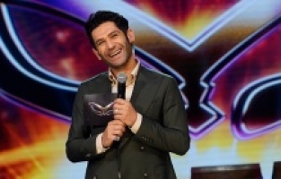 Bu akşam tüm maskeler açılıyor