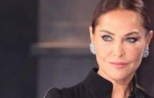 Hülya Avşar ilk kez yeni sevgilisiyle görüntülendi