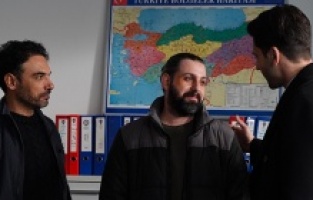 Niyazi’nin maskesi düştü