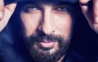 Tarkan, merakla beklenen yeni şarkısı "Geççek" yayınladı