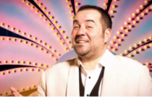 Ata Demirer'den Tıp Bayramı'na özel konser