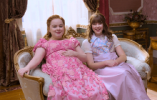 Bridgerton’ın masalsı setinden görüntüler geldi