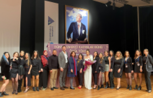 Dünya Emekçi Kadınlar Günü’nde anlamlı ödül töreni 