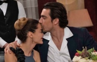 Züleyha ve Hakan evlilik kararı alıyor