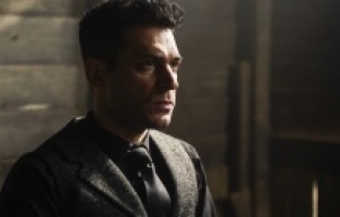 Aziz'in yeni görevi ne?