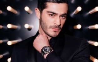 Burak Deniz aşka geldi!