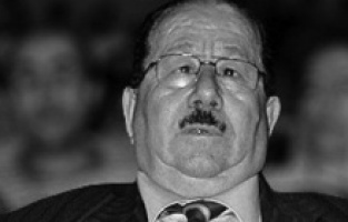 İlahiyat profesörü Zekeriya Beyaz hayatını kaybetti