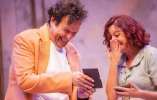 İstanbul Devlet Tiyatrosuna 2 ödül birden