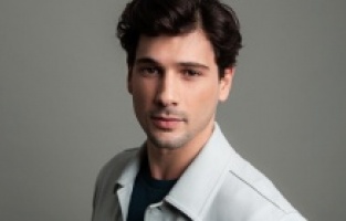 Deniz Can Aktaş: "Aşkımızı erteledik"