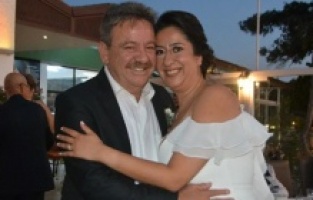 Serhat Özcan 5 yıldır birlikte olduğu Deniz İpek'le evlendi