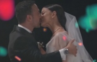 Demet Özdemir ve Oğuzhan Koç'tan düğün videosu!