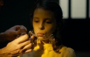 Festivalin 4. gününde  "Earwig" izleyiciyle buluştu