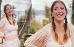 Hazal Kaya: "Leyla geliyor!"