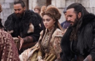 Alparslan: Büyük Selçuklu zirveyi koruyor