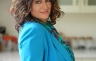 Anjelika Akbar'dan çok özel konser