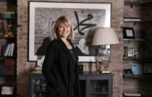 Elif Dağdeviren, “Metaverse; Sen mi Büyüksün Biz mi?!” gösterisiyle BKM Mutfak Uniq’te