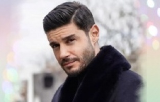 “Eşimin odasında bir obje olsam yüzüğü olurdum"