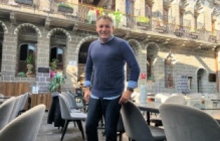 "Vahe ile Evdeki Mutluluk" bu hafta Ankara’da