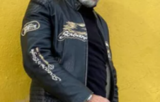 Yaşar Alptekin dede oldu