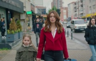 Elif herkesi kandırdı!