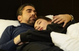 “Gecenin Ucunda”da taşlar yerinden oynuyor