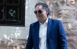 "Vahe İle Evdeki Mutluluk" bu hafta Manisa’da