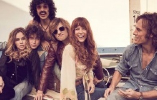 Daisy Jones ve The Six'in dizi uyarlaması Amazon Prime'da!