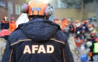 AFAD, depremin büyüklüğünü 7.7 olarak revize etti!