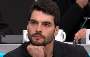 Akın Akınözü'nün hayranlarından deprem bölgesine destek