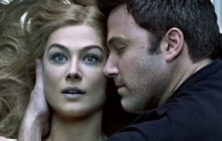 David Fincher imzalı "Kayıp Kız" izleyiciyle buluşuyor