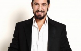 Doğukan Manço depremzede çocuklar için seferber oldu