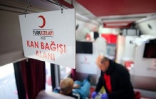Kızılay'dan 'kan bağışı günlere yayılmalı' çağrısı