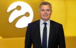 Turkcell CEO'su Murat Erkan'ın da interneti çekmedi