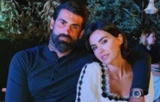 Volkan Demirel takım arkadaşlarına evini açtı