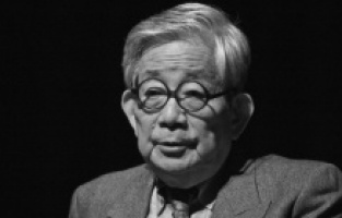 Nobel Ödüllü yazar Kenzaburo Oe hayatını kaybetti
