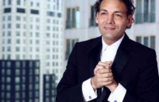 "Vahe ile Evdeki Mutluluk" bu hafta Mersin’de