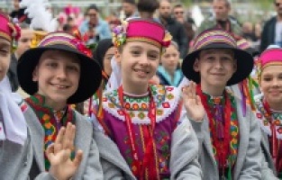 Bayram coşkusu  “TRT Uluslararası 23 Nisan Çocuk Şenliği”nde yaşandı