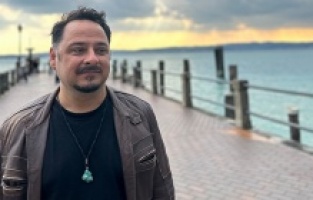 Burak Akkul ve Seda Akkul’un yeni rotası Alp gölleri