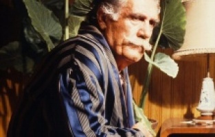 Torunu, Hulusi Kentmen'in vasiyeti yerine getirdi