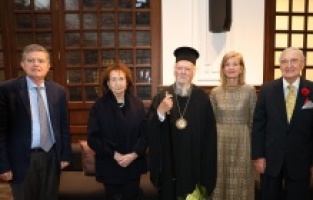 “Aziz İstanbul” sergisi Galata Rum Okulu’nda ziyaretçilerle buluşuyor