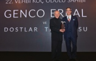 Genco Erkal ve Dostlar Tiyatrosu, Vehbi Koç Ödülü'nün sahibi oldu