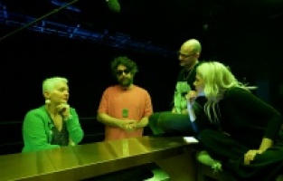 "Kuliste Röveşata"nın yeni bölüm konuğu Büyük Ev Ablukada oldu