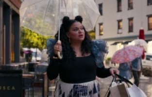 Netflix'in yeni komedisi "Survival of the Thickest" ne zaman başlıyor?