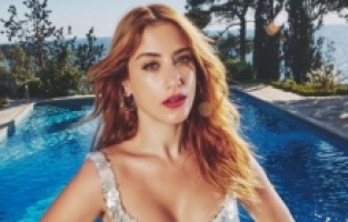 Hazal Kaya sosyal medya tacizcisine uzaklaştırma kararı aldı