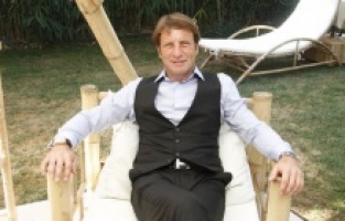 Kaya Çilingiroğlu yeni kız arkadaşıyla görüntülendi