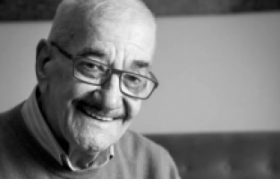 Usta senarist Safa Önal hayatını kaybetti