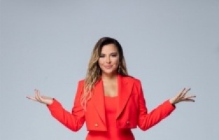 Aslı Hünel 21 Ağustos'ta geliyor