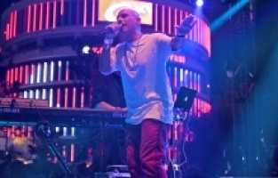 Gripin, Zafer Bayramı'nda sahneye çıktı