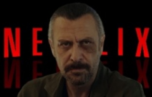 Meraklı Adamın 10 Günü'nden resmi tanıtım geldi!